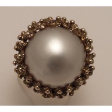 SOLD  14ct GOLD, MABE PEARL RING
