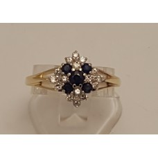 18ct GOLD SAPPHIRE and DIAMOND RING