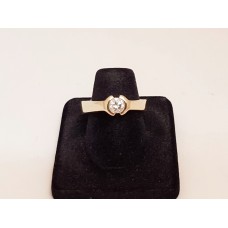 14ct GOLD, DIAMOND SOLITAIRE RING