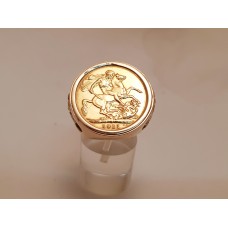 SOLD  GOLD SOVEREIGN RING